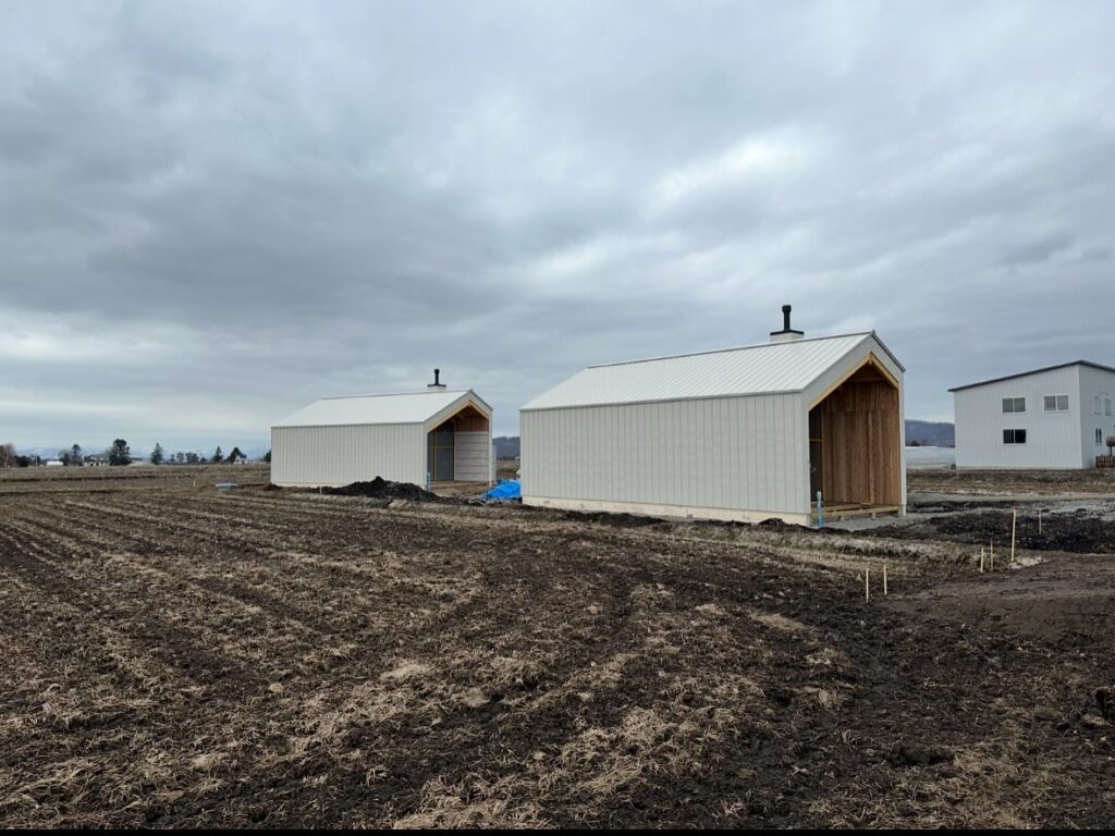 【東川町】コテージの足場が外れました