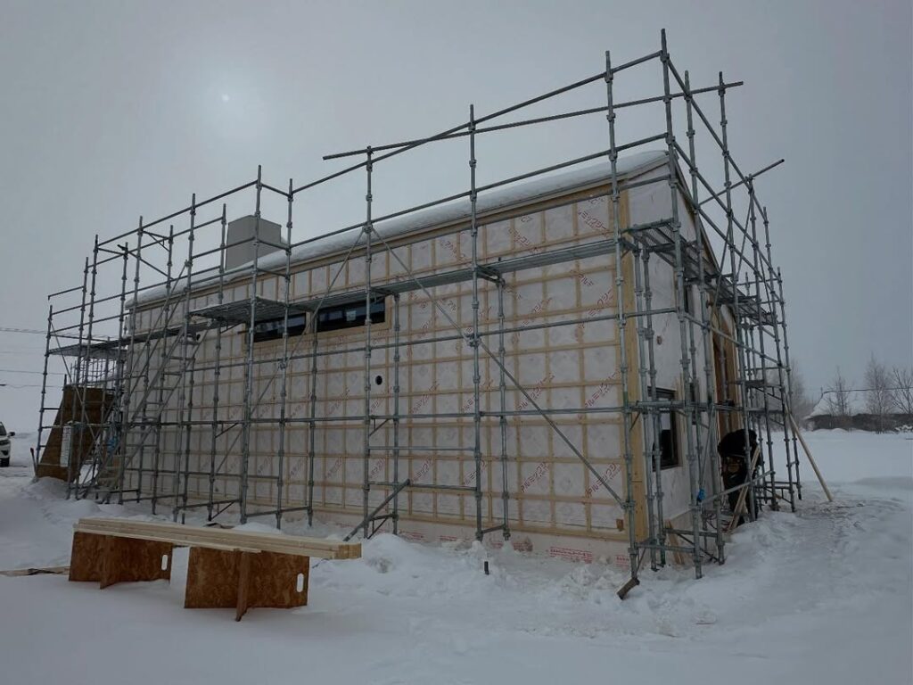 【東川町】外壁下地の作業中！