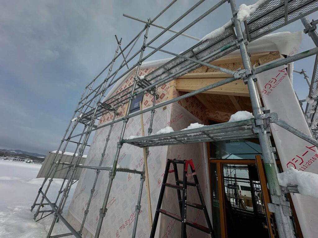 【東川町】外壁下地の作業中！