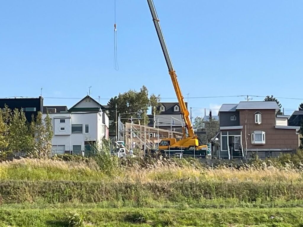 【東川町】基礎工事が終了し浄化槽の工事進行中