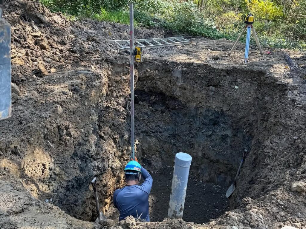 【東川町】基礎工事が終了し浄化槽の工事進行中