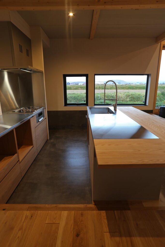 2023年　旭川市K様邸/ダウンフロアとスキップフロアで立体感　