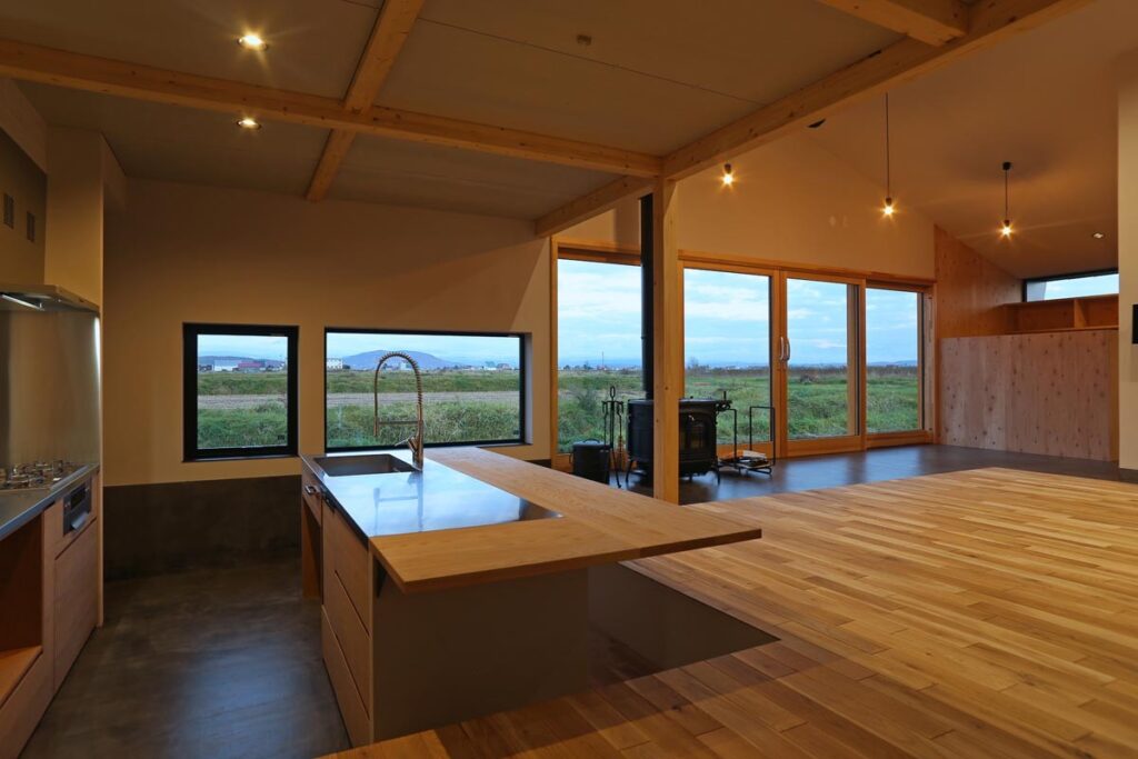 2023年　旭川市K様邸/ダウンフロアとスキップフロアで立体感　